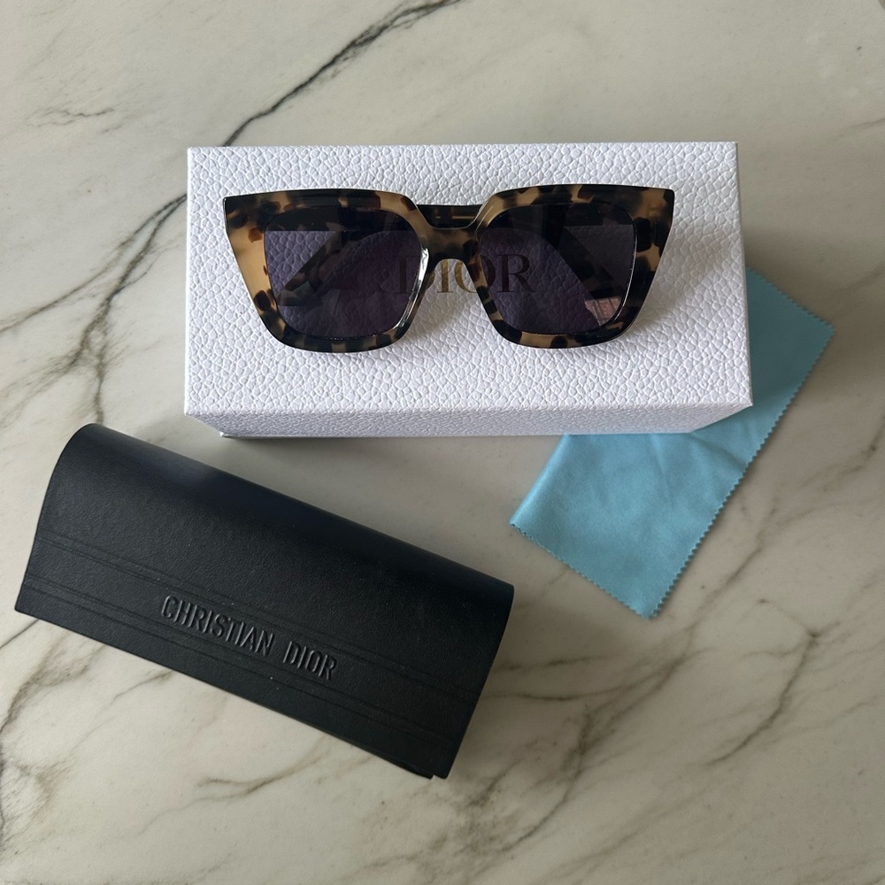 Dior Brown Square Sunglasses Bold Tortoiseshell Design - Picture 7 of 11